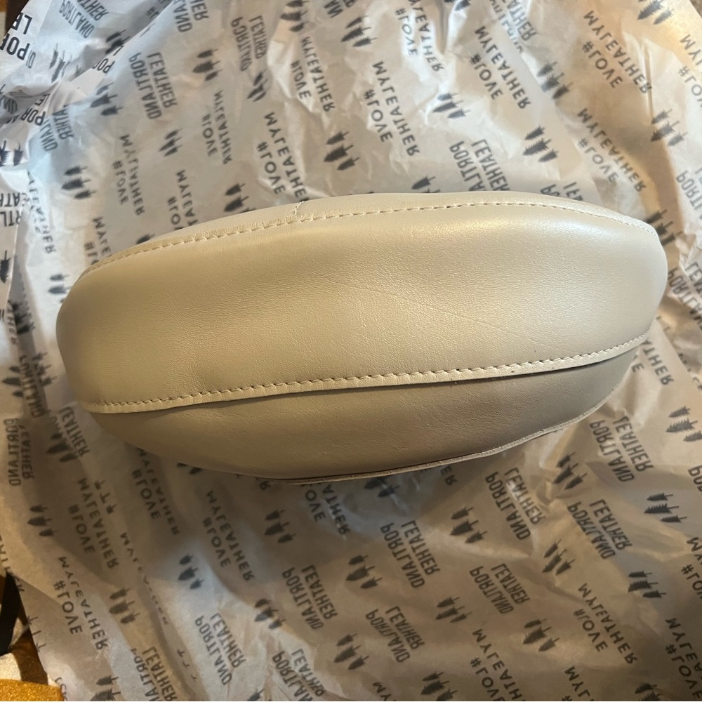 Portland leather PEARL large koala sling - Picture 5 of 6